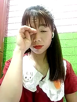 AmyLinee01 live
