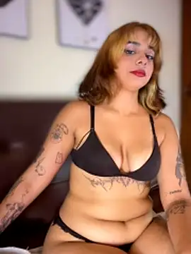 LeylaKnox live