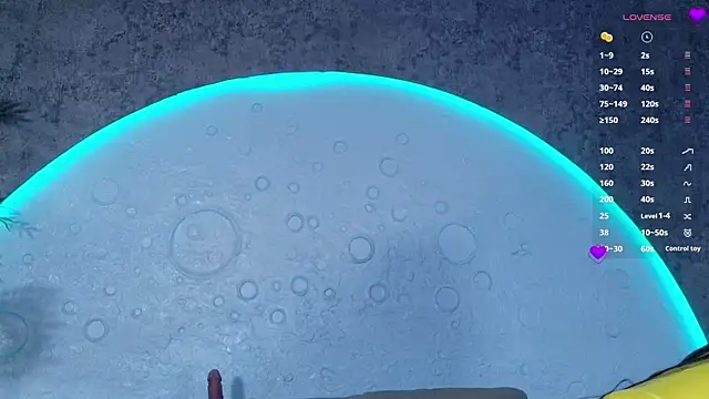 ReinaChloe live