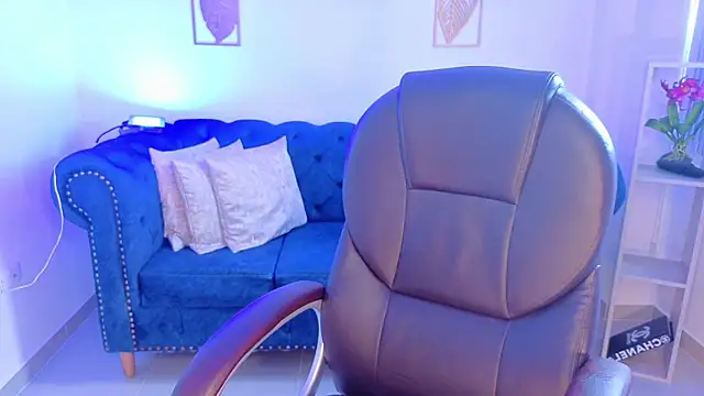 amara_foxx live