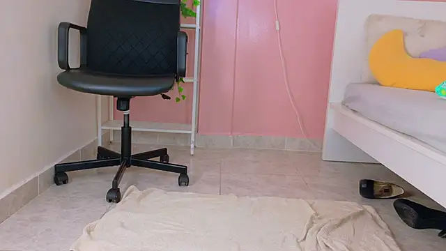 SeleneGibson__ live