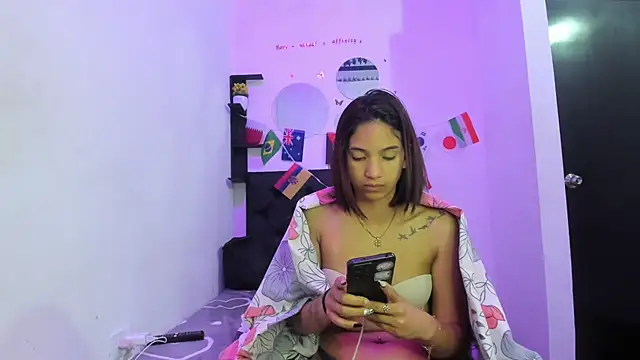sapphire_brown20 live