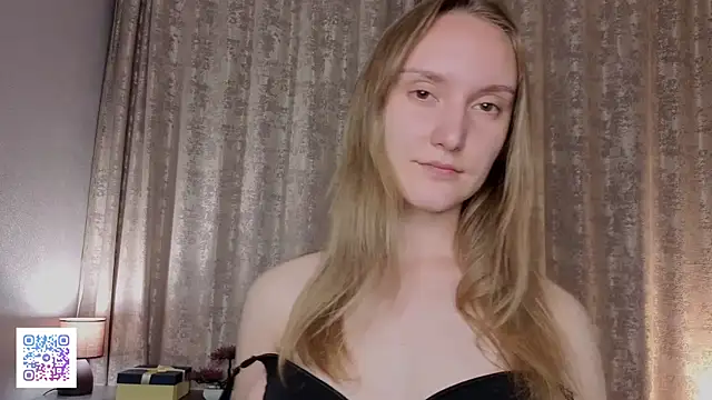 JenevaLitalien live
