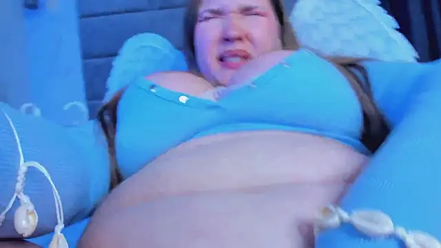 Chloee_White live