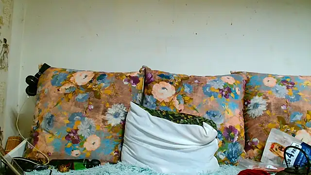 Sophie_Bell live
