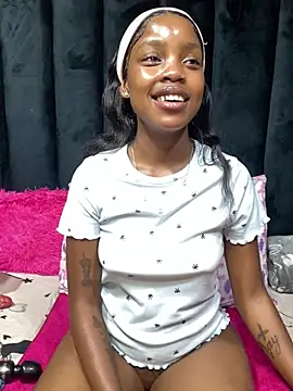 Littlebunny33 live