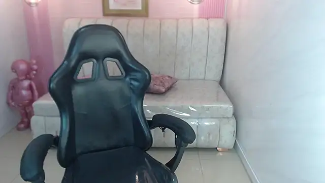 Isaa_s live