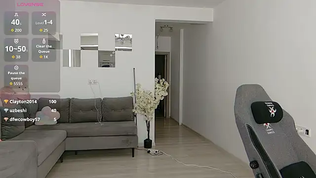 LovelyBianca live
