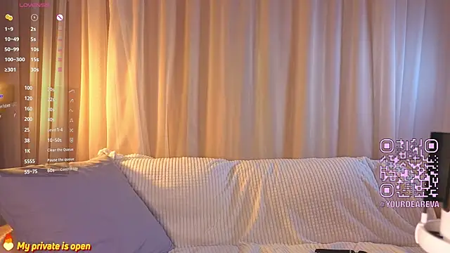 Brittney_Shaw live