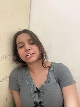 sanjna0122 live