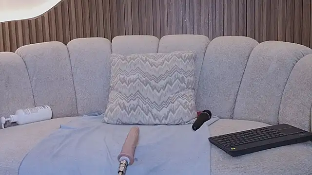 anellejones live
