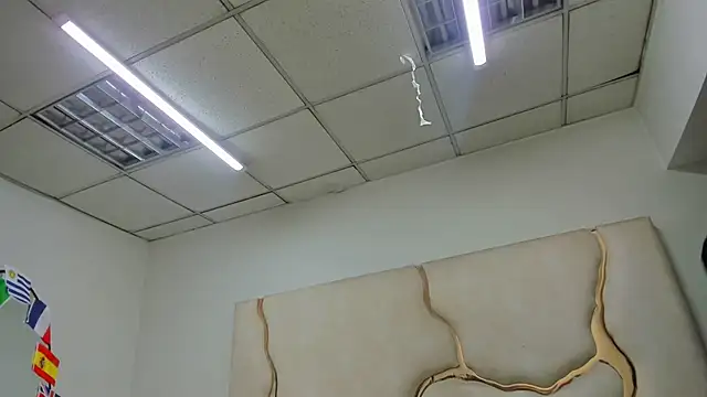 ZayraStorm live