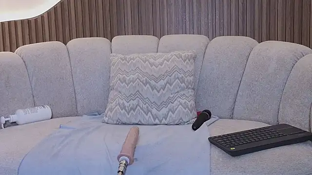 anellejones live