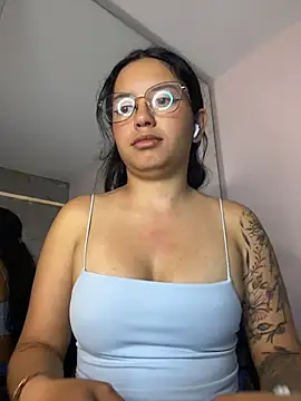 Rosita_forever_ live