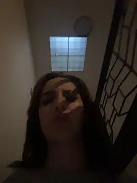 elodie_rouge live