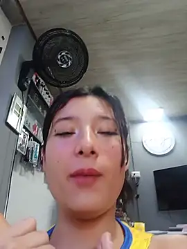 JunggSolhyum live