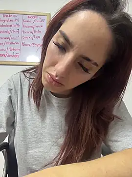 elodie_rouge live