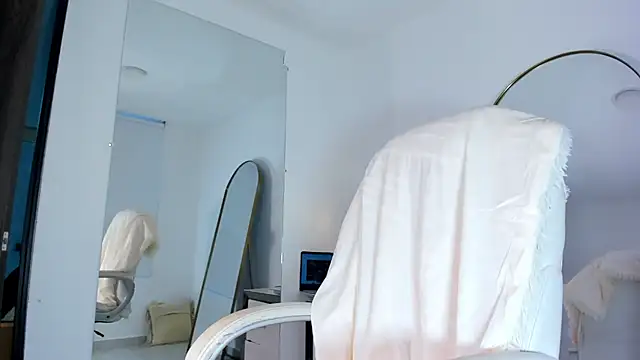 alexa_tobar live