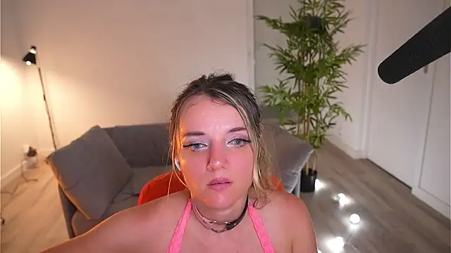 Magnetic_Amy live