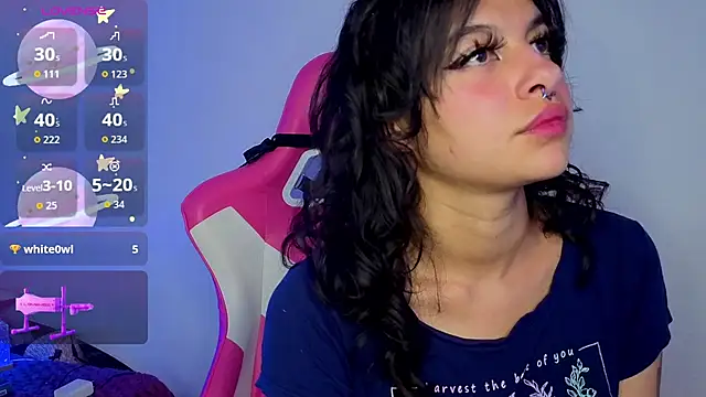 larah_uwu live