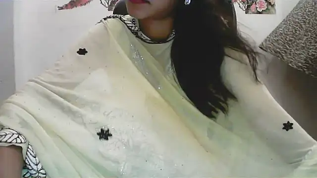 short_girl_ live