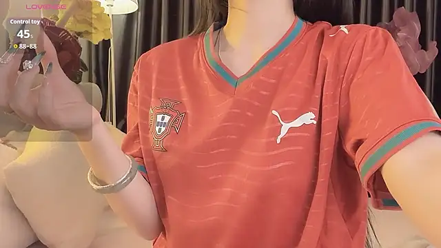 IvyMiss102 live
