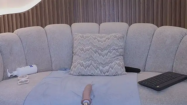 anellejones profile