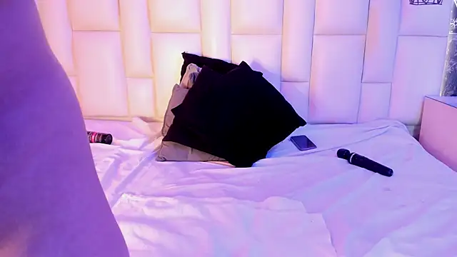 AntonellaQueenn live