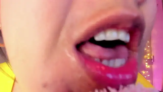 VickyRuiz_ live