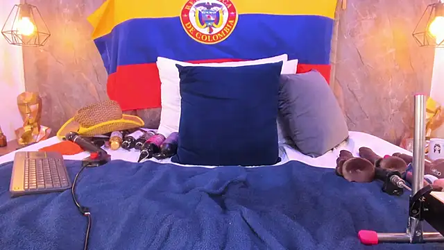 blondehorny699 live