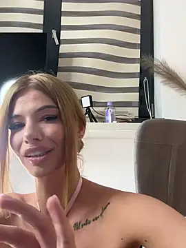 wowMilaa live