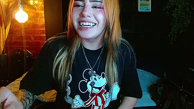 fyreandfox_ live
