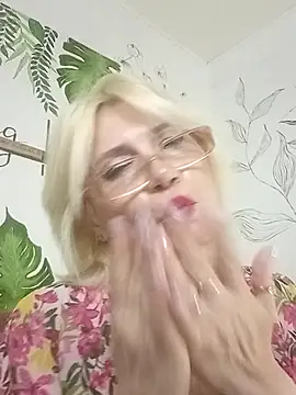 Catty_Lady live