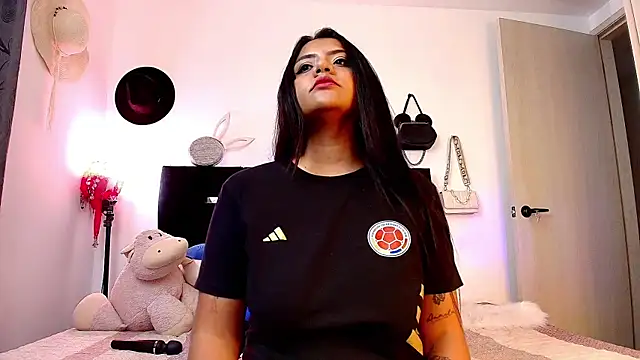 Camila_Torresss live