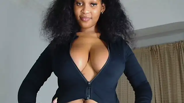 ConnieSmall24 live