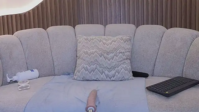 anellejones live