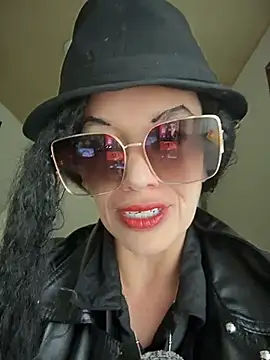 MARILYNKOVANOVA live
