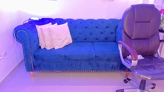 amara_foxx live