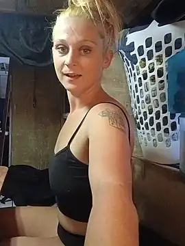 Queen2454 live