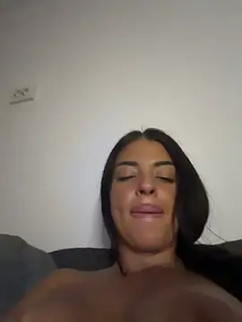 OlyviaDelight live