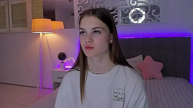 LuisaClover live