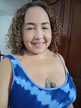 CurvyHeat live