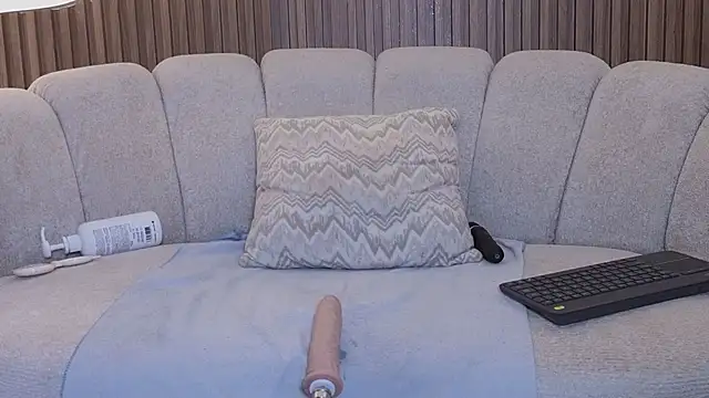 anellejones live