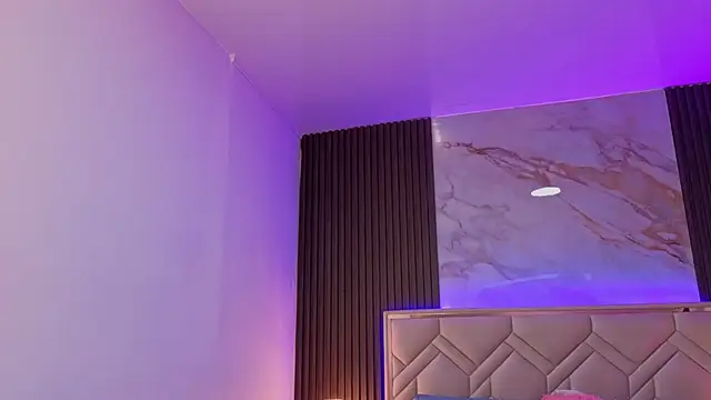 MiaaFarrel live