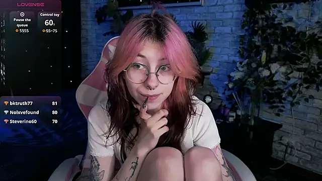 Alice_Nyx live