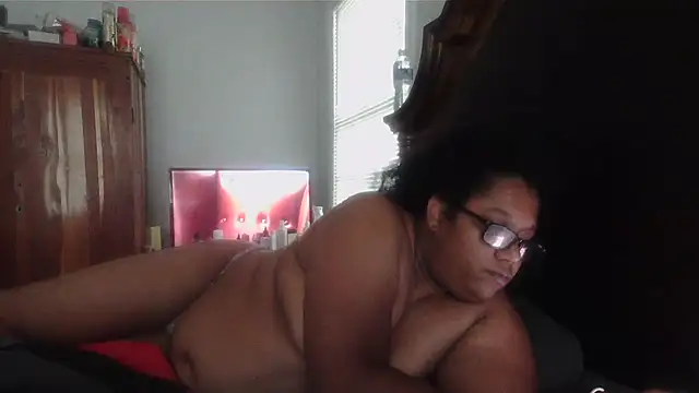 ebonyred live