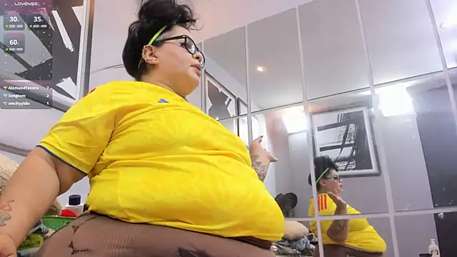 latinasexymoon live