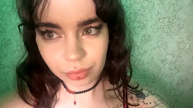 LaceyBatter live