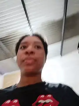 Zaira_Rose_ live