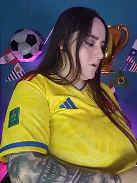 Lena_black_ live
